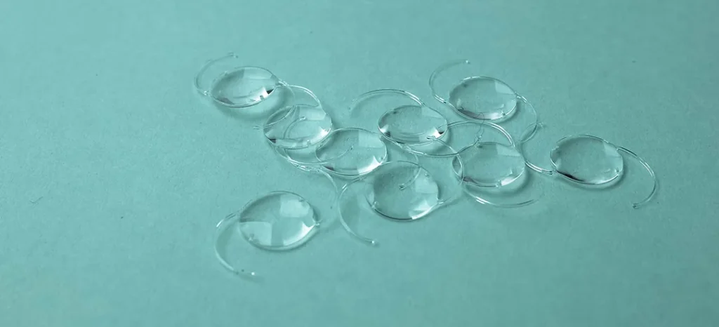 toric intraocular lenses for high astigmatism